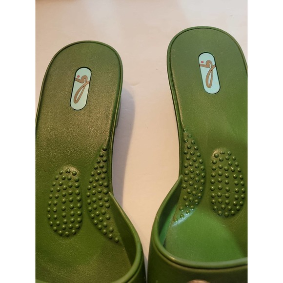 Oka Bee Green Women's Slip-on Sandals Size L - Picture 2 of 7